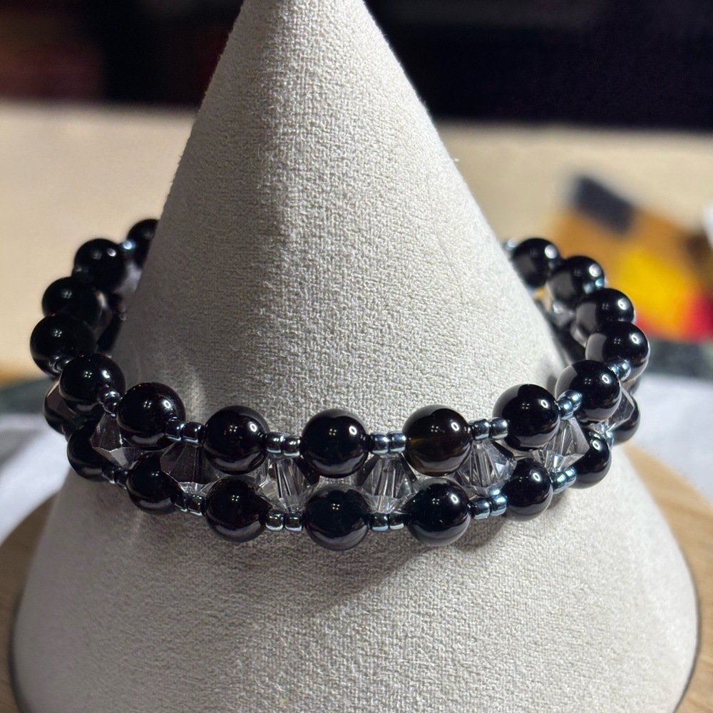 Black Onyx and Czech Crystal Beaded Bracelet 7.5 inches